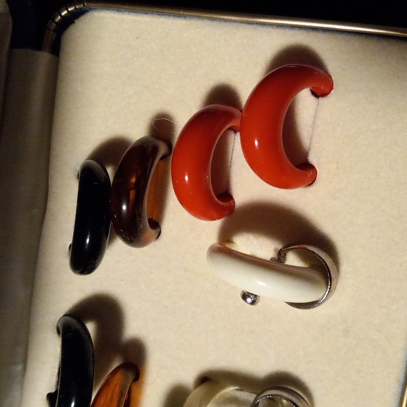 Trifari earrings collection - Picture 4 of 5